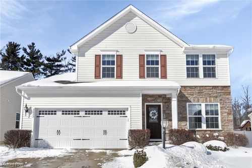 3233 Seneca Dr, Brunswick, OH, 44212-7013 | Card Image