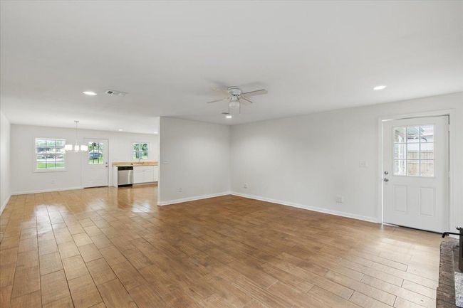 907 2 Nd Ave Se, House other with 4 bedrooms, 2 bathrooms and null parking in STEINHATCHEE FL | Image 12