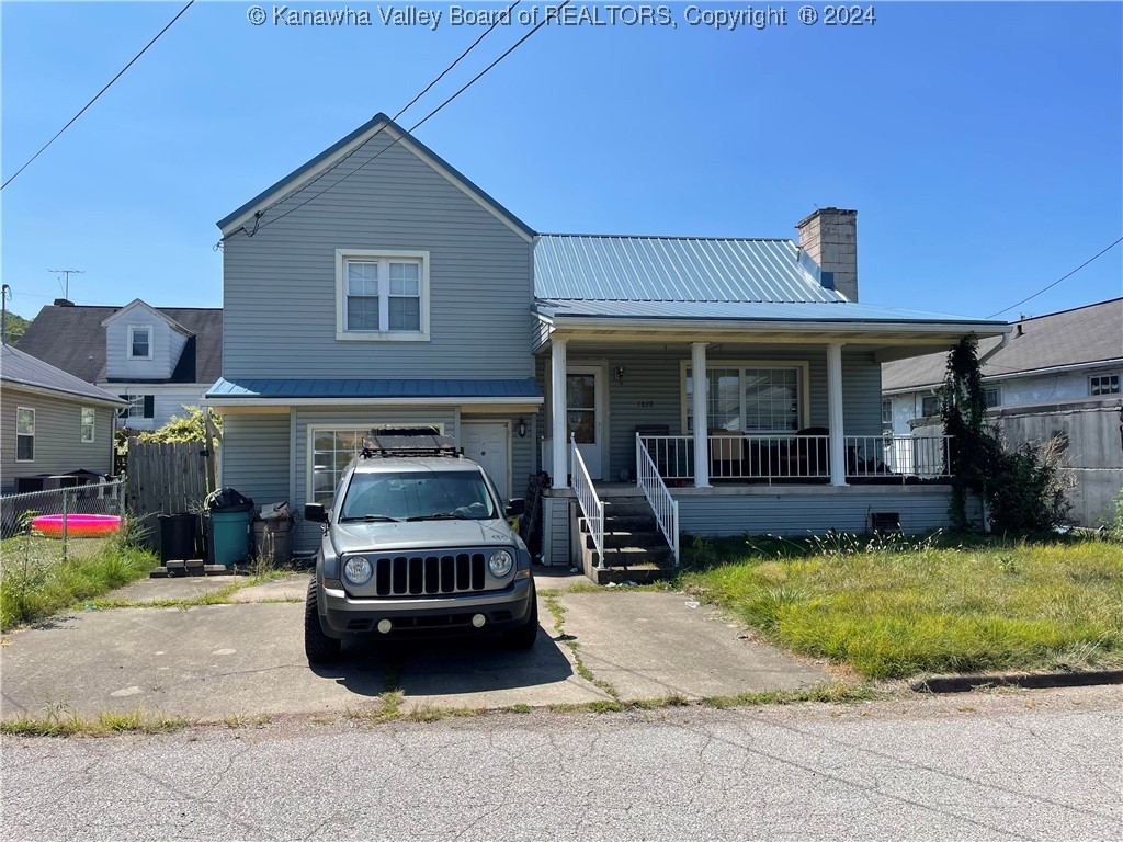 18th St, Nitro, WV 25143