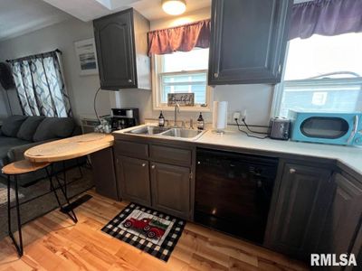 2519 33 Rd Avenue, House other with 2 bedrooms, 2 bathrooms and null parking in Rock Island IL | Image 3