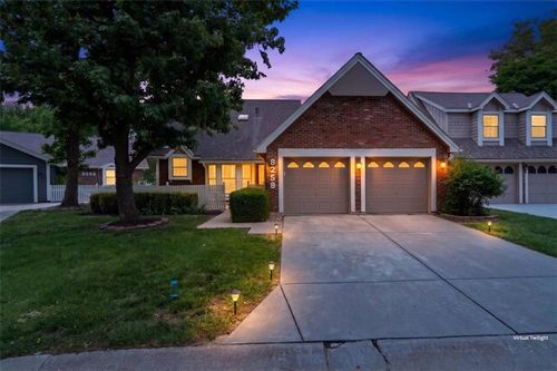 8258 Monrovia St, Lenexa, KS, 66215-2751 | Card Image