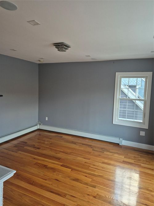 2-190 114th Dr, Saint Albans, NY, 11412-2615 | Card Image