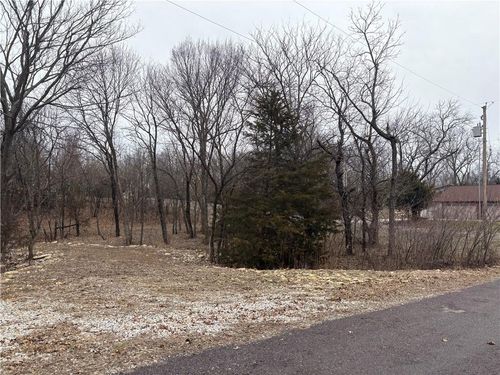 5 N Fascination Cir, Linn Valley, KS, 66040-5413 | Card Image