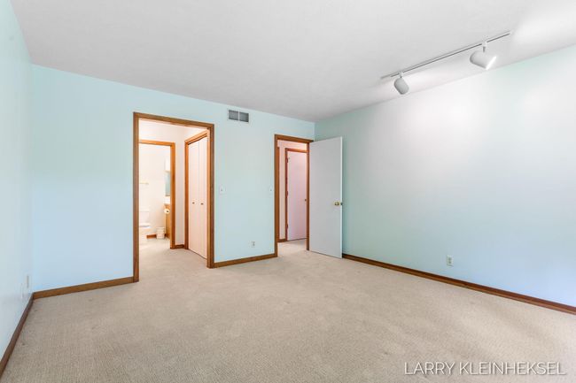 569 Appletree Dr, Condo with 3 bedrooms, 2 bathrooms and null parking in Holland MI | Image 20