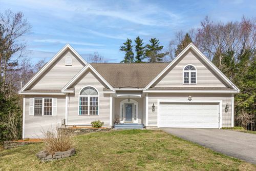 536 Cross Country Rd, Pembroke, NH, 03275-3907 | Card Image