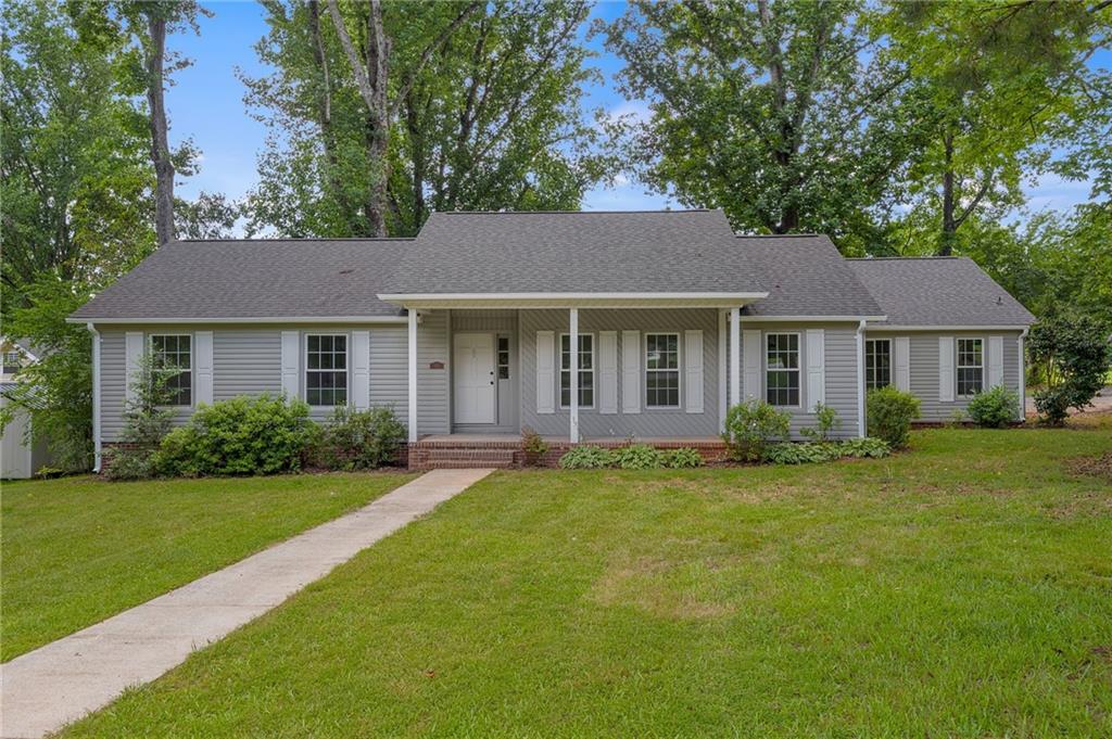 Willow Pond Ln, Piedmont, SC 29673