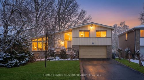333 Pleasant Ave, North York, ON, M2R2R3 | Card Image