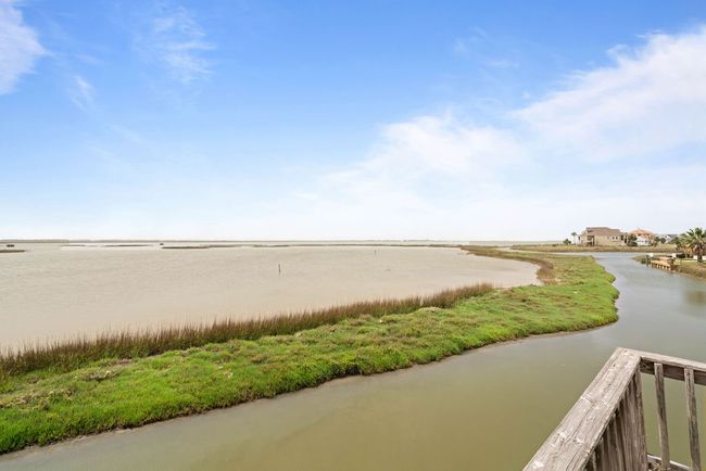 1022 Cape Velero Dr, House other with 3 bedrooms, 3 bathrooms and null parking in Rockport TX | Image 36