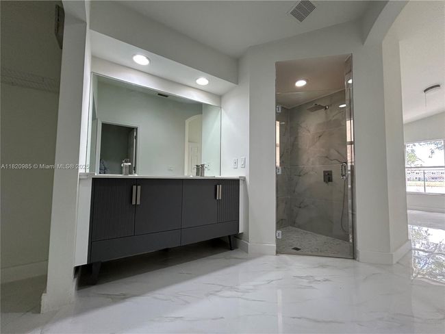 1507 Se 20 Th Rd, House other with 3 bedrooms, 2 bathrooms and null parking in Homestead FL | Image 6