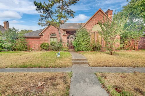2105 Rolling Oak Ln, Garland, TX, 75044-7831 | Card Image