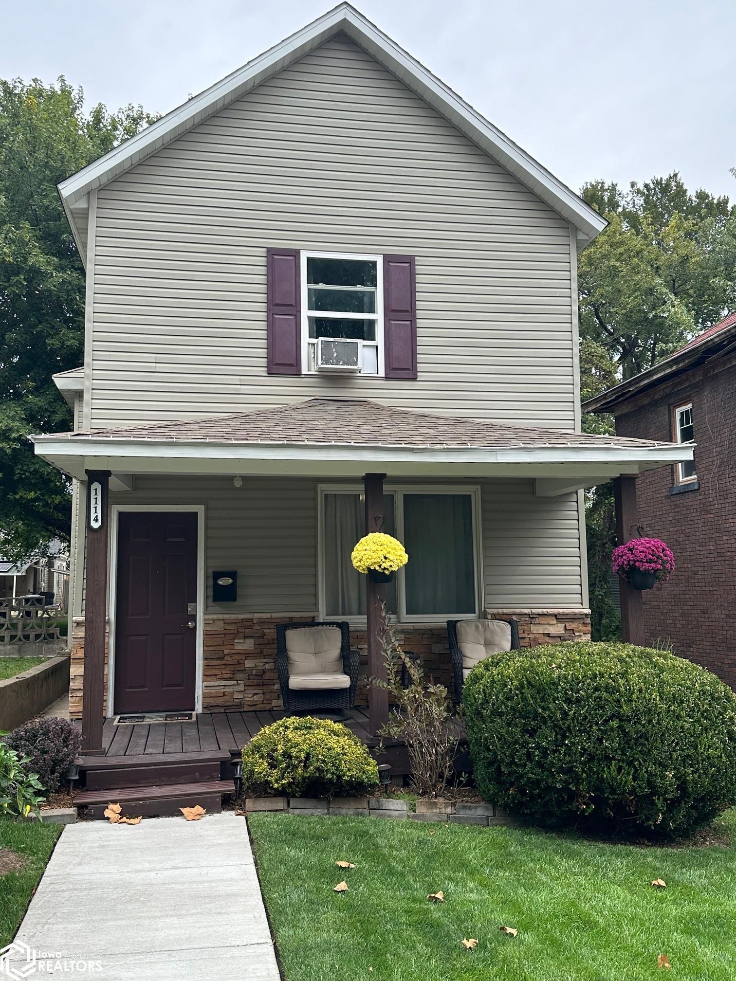 Valley St, Burlington, IA 52601