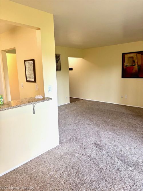 apt-2-7330 Woodview St, Westland, MI, 48185-5904 | Card Image