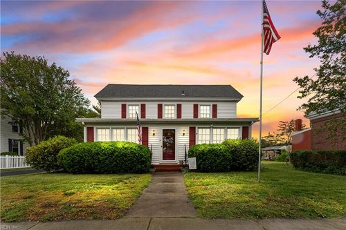 21 Main St, Wachapreague, VA, 23480 | Card Image