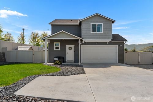 2250 Treat St Se, East Wenatchee, WA, 98802-5893 | Card Image