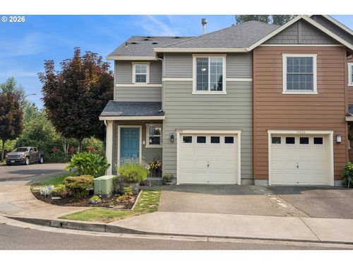 11632 Darling Way, Oregon City, OR, 97045-8150 | Card Image