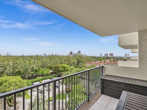 910-3200 Port Royale Dr N, Fort Lauderdale, FL, 33308-7809 | Card Image