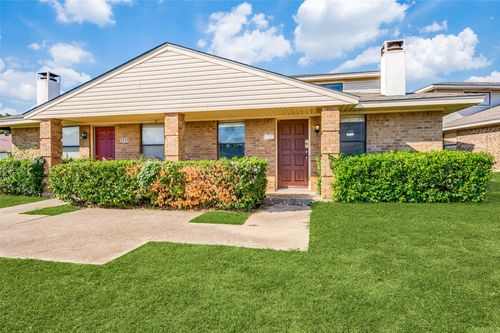 2438 Briarcliff Dr, Irving, TX, 75062-3290 | Card Image