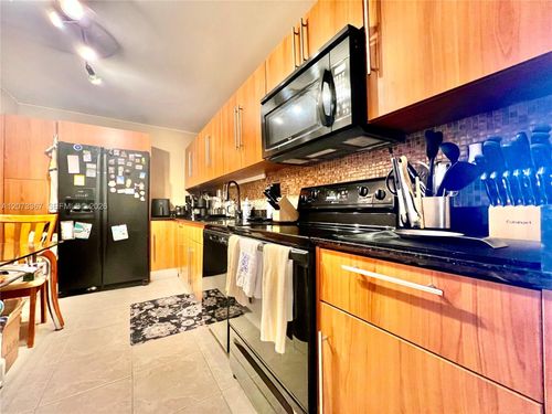 1201-3001 S Ocean Dr, Hollywood, FL, 33019-2830 | Card Image
