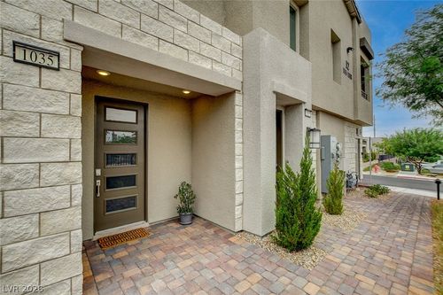 1035-600 N Carriage Hill Dr, Las Vegas, NV, 89138-4663 | Card Image