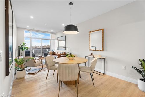 308-1882 Gordon St, Guelph, ON, N1L0P6 | Card Image