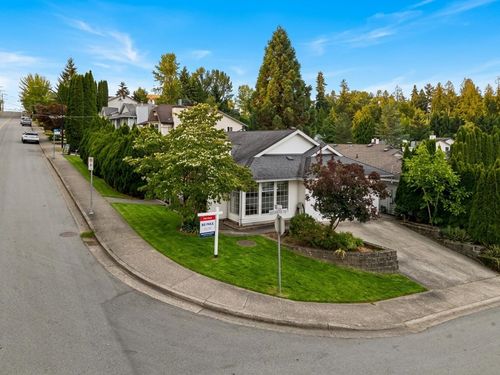 11638 225 St, Maple Ridge, BC, V2X6E4 | Card Image