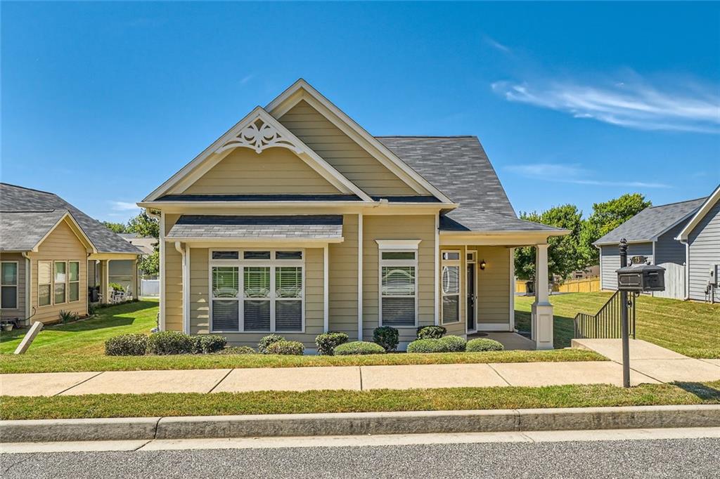 Majestic Dr, Newnan, GA 30265
