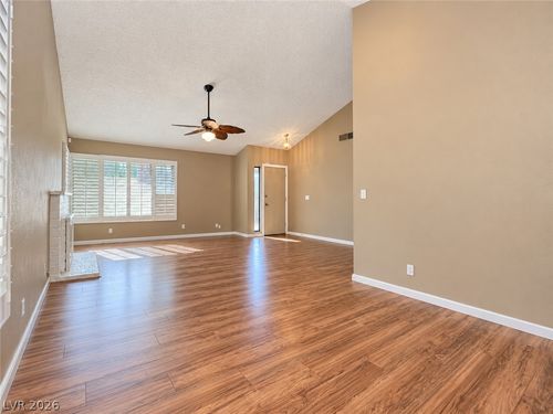 6672 Peachtree Ln, Las Vegas, NV, 89103-4328 | Card Image