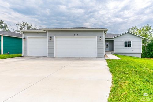 312 Snyder Drive, St. George, KS, 66535 | Card Image