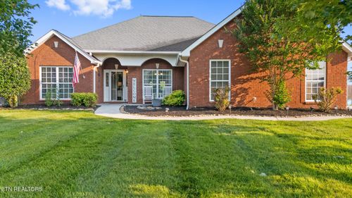 361 S Wingate Way, Lenoir City, TN, 37771-8191 | Card Image