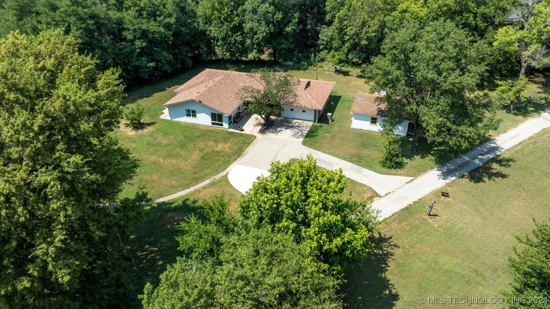 2400 Rd, Bartlesville, OK 74006