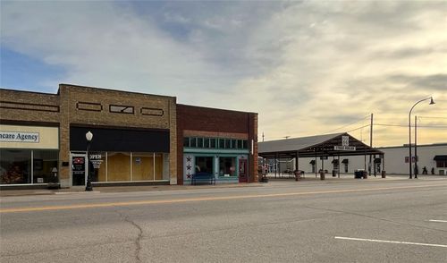 316 W Main St, Stroud, OK, 74079-3612 | Card Image