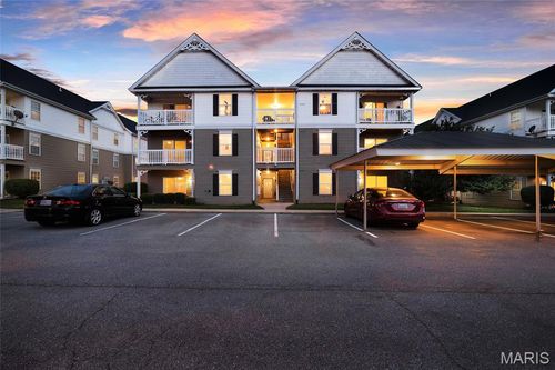 9102 Spring Creek Ln, O Fallon, MO, 63368-7520 | Card Image
