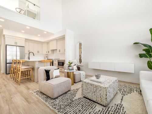 2905 47 St S, Lethbridge, AB, T1K8J7 | Card Image