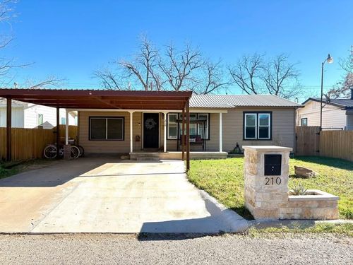 210 Saint Johns St, San Angelo, TX, 76905-5153 | Card Image