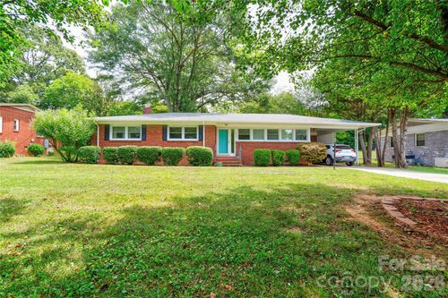 613 Tina Dr, Shelby, NC, 28152-6339 | Card Image