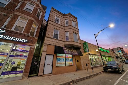 2128 W Cermak Rd, CHICAGO, IL, 60608-4006 | Card Image