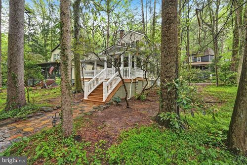 210 Pennsylvania Ave, MOUNT GRETNA, PA, 17064-6020 | Card Image