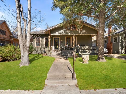 725 E Woodlawn Ave, San Antonio, TX, 78212-3136 | Card Image