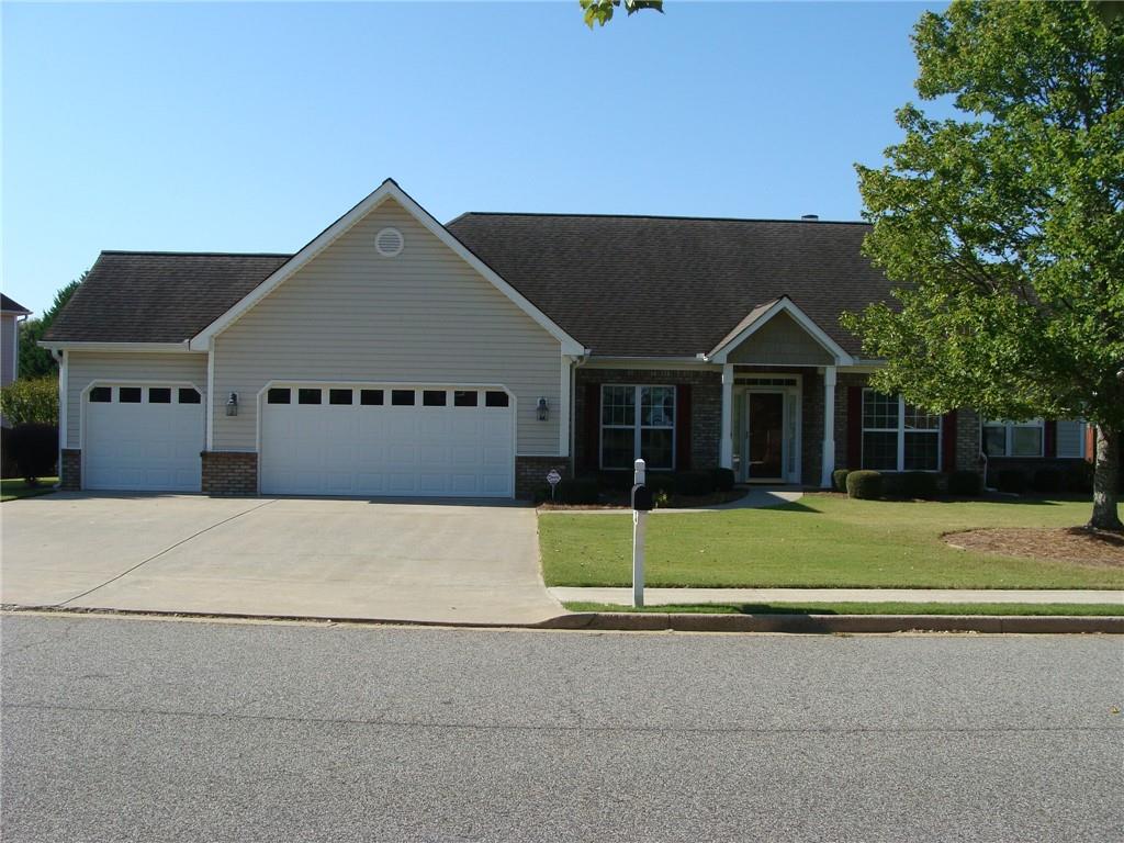Mistwater Trce, Lawrenceville, GA 30043