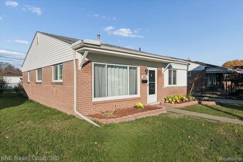 15464 Mulberry St, Southgate, MI, 48195-2044 | Card Image