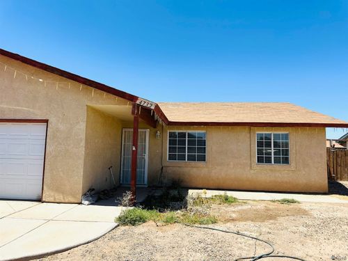 4732 W 17th Ln, Yuma, AZ, 85364-9416 | Card Image