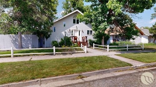 813 E 4th St, Laurel, MT, 59044-2801 | Card Image
