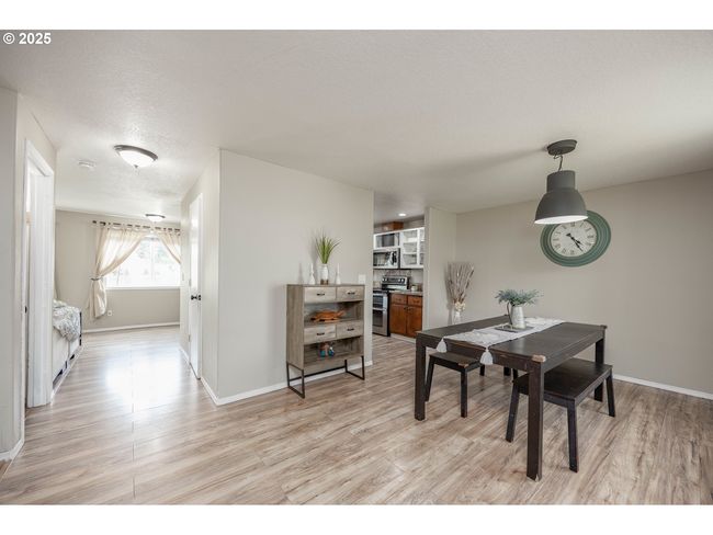 307 E Wilson St, House other with 3 bedrooms, 3 bathrooms and 3 parking in Yacolt WA | Image 8