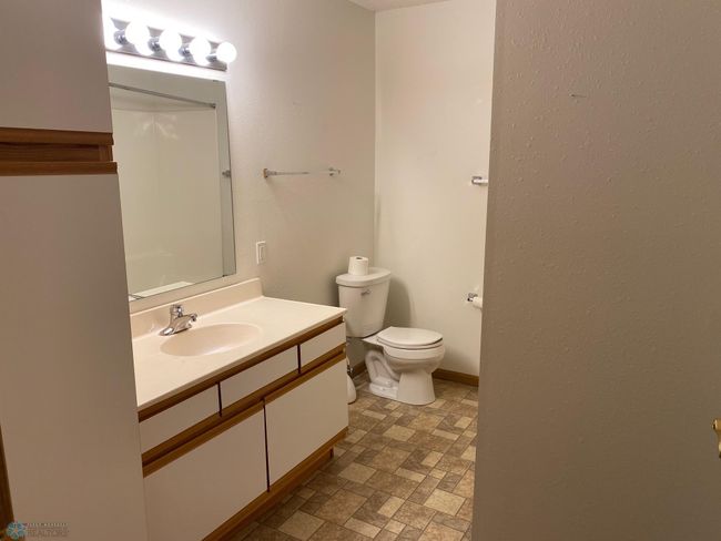 Main Bath2.jpg | Image 15