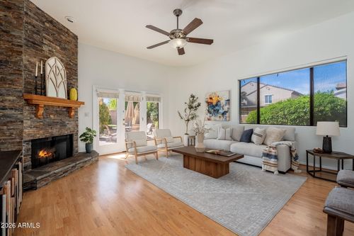 2-3015 E Coolidge St, Phoenix, AZ, 85016-5040 | Card Image