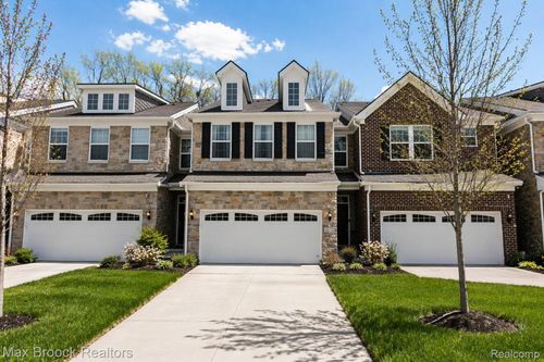 40115 Premier Dr, Plymouth, MI, 48170-5740 | Card Image