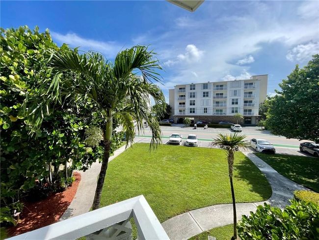 APT-10 - 9281 W Bay Harbor Dr, Condo with 1 bedrooms, 1 bathrooms and null parking in Bay Harbor Islands FL | Image 13