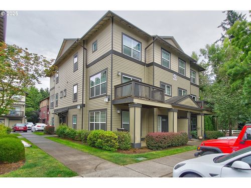 unit-203-22860 Sw Forest Creek Dr, Sherwood, OR, 97140-9916 | Card Image