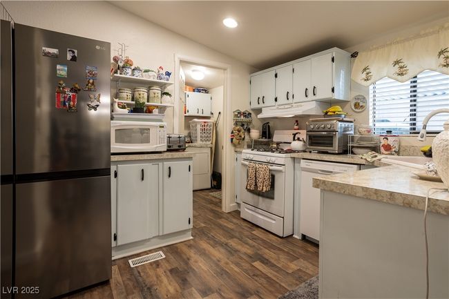 3280 Del Monte St, House other with 2 bedrooms, 2 bathrooms and null parking in Laughlin NV | Image 10