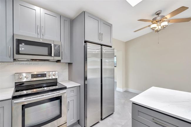 3480 Sw 20 Th St, House other with 3 bedrooms, 2 bathrooms and null parking in Fort Lauderdale FL | Image 11